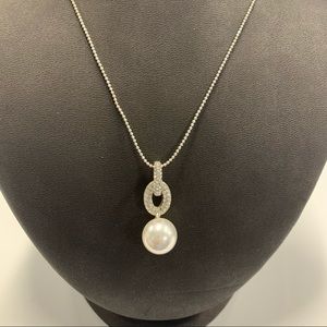 NWT: INC pearl pendant necklace